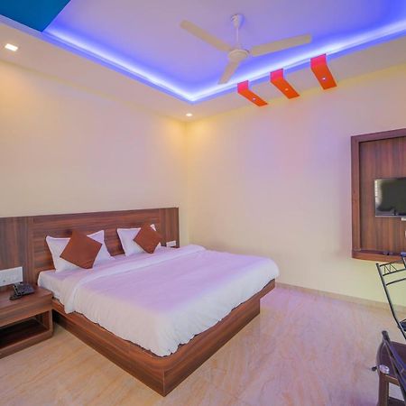 Veggies Residency & Pure Veg Restaurant Hotel Mahabaleshwar Exterior photo